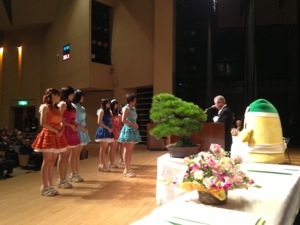 式典終了後、稲沢市ＰＲ大使委嘱式が行われラヴィーナサーティン(♡1730)が大使に任命されました。